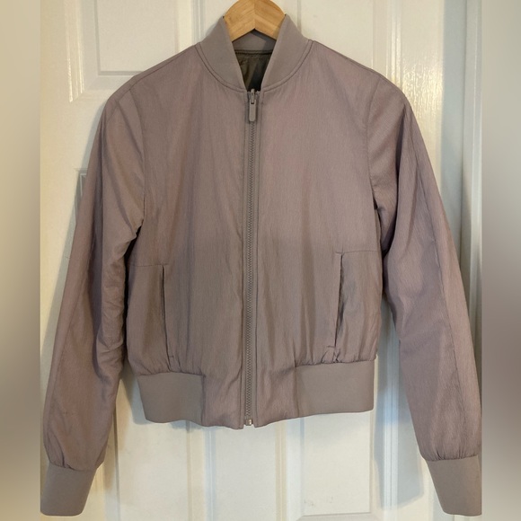 Lululemon Non-Stop Bomber *reversible! - Picture 6 of 8